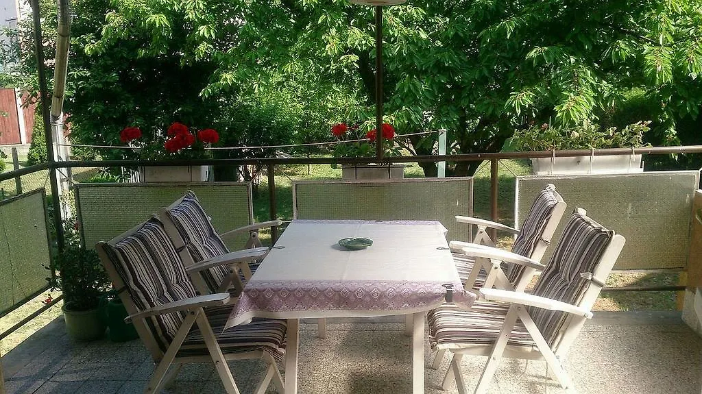 Haus in Budapest mit Garten Ungarn